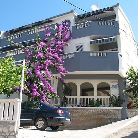 Villa Natalie Omiš Exterior foto