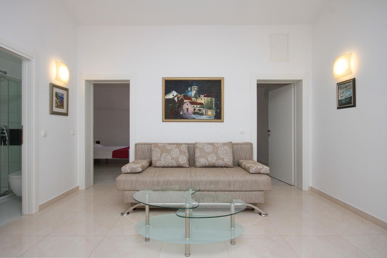 Villa Natalie Omiš Exterior foto
