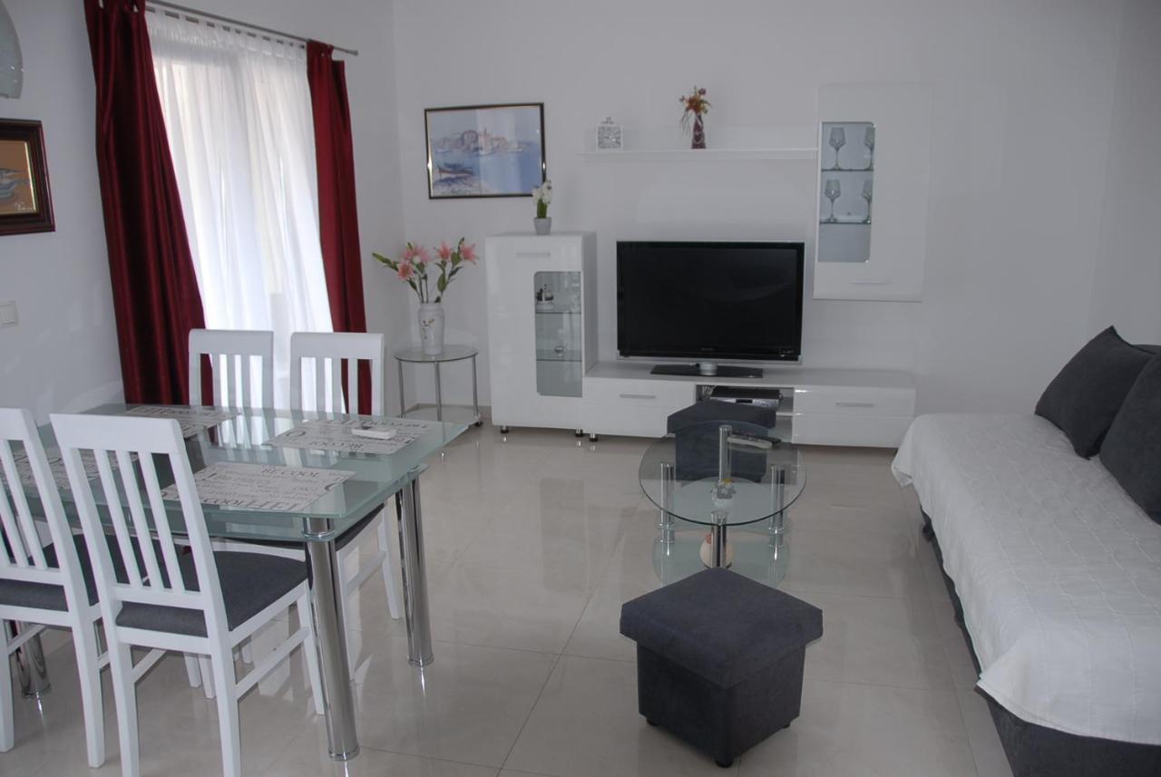 Villa Natalie Omiš Exterior foto